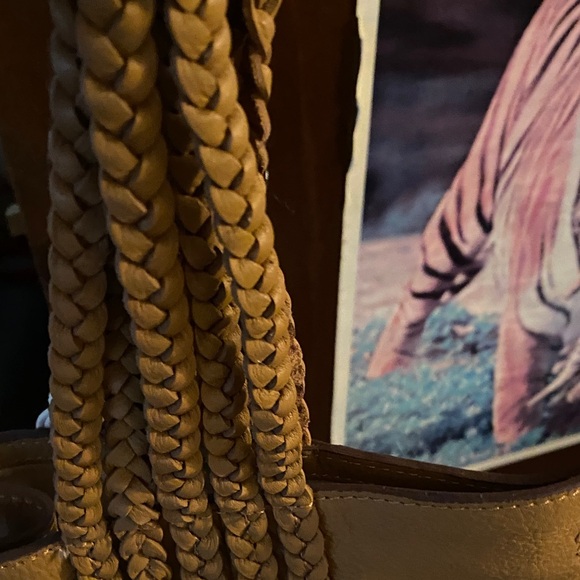 Lucky Brand NEW all leather tote in camel - Picture 11 of 14